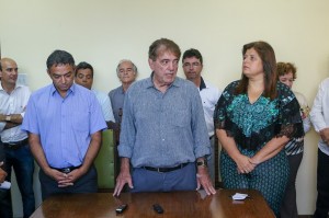 Prefeito Aracely dá posse à nova Secretária de Saúde