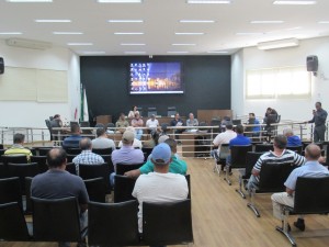 Fórum Comunitário debate situação de taxistas araxaenses