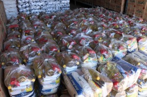 Campanha Vacinação Solidária distribui mais de 2 toneladas de alimentos