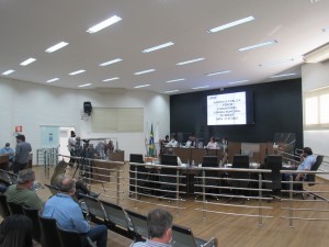 Fórum Comunitário debate construção de trevo na rodovia Araxá/Tapira