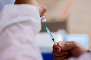 Araxá retoma vacinação por faixa etária
