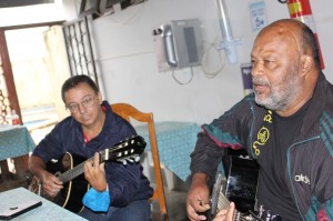 Ampara oferece aulas de música aos assistidos