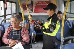 Secretaria de Segurança fiscaliza ônibus do transporte público