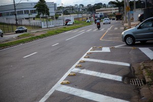Prefeitura realiza manutenção de sinalização de trânsito