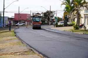 Avenida Aracely de Paula recebe melhorias