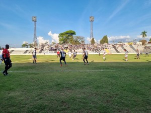 Araxá Esporte vence na estreia do Campeonato Mineiro