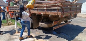 Mutirão de limpeza no Jardim das Oliveiras recolhe 15 toneladas de entulho