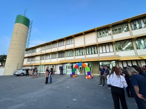 Escola Caic recebe reforma geral após 30 anos