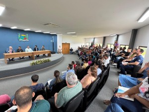 Mutuários do Jardim Esplêndido recebem chaves da casa própria