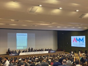 Araxá se junta a mais de 300 prefeitos mineiros por soluções para os desafios municipais