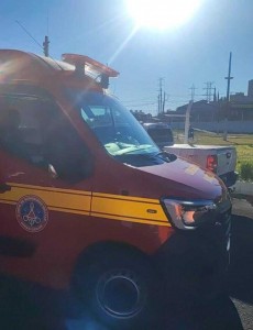 Motociclista sofre acidente durante treinamento em motopista