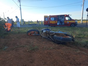 Motociclista de 45 anos sofre acidente no Jardim Esplêndido