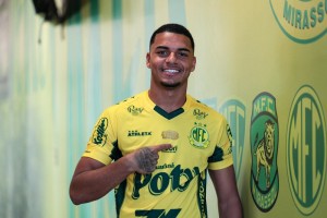 Ex-atacante do Dínamo é contratado pelo Mirassol