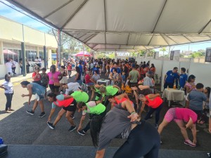 Dia Municipal da Responsabilidade Social Legislativa reúne centenas de pessoas no pátio da Câmara