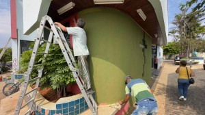 Prefeitura de Araxá intensifica limpeza e manutenção dos cemitérios para o Dia de Finados