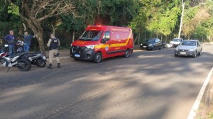 Aciente entre moto e carro na Dâmaso Drumond