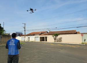 Araxá recebe nova etapa de sobrevoos por drones no combate à dengue