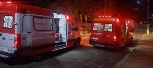 Bombeiros Militares e SAMU atuam em atendimento a vítima com emergência clínica