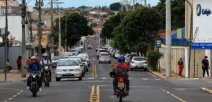 Interdições no trânsito nos bairros Leda Barcelos e Santa Terezinha