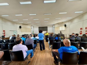 Câmara de Araxá debate fiscalização de aplicativos de mobilidade urbana