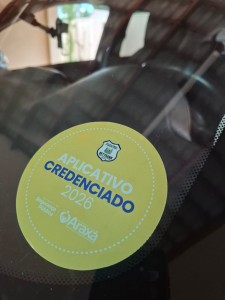 Passageiros devem verificar selo em veículos de aplicativo em Araxá