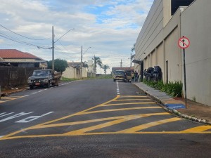 Rua Santa Cruz passa a ser mão única