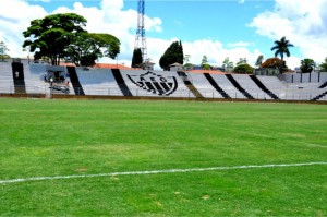 Estádio Fausto Alvim será palco do Araxá Esporte no Campeonato Mineiro 2026
