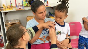 Araxá inicia campanha de multivacinação para crianças e adolescentes
