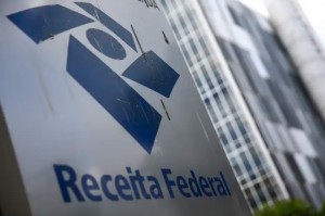 Processo licitatório para implantação do cartão do auxílio-alimentação segue em andamento