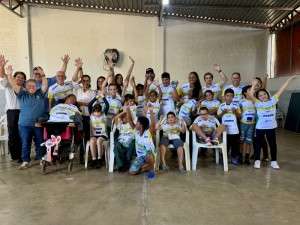 Projeto “Esporte Mais que Especial”, da APAE Araxá, promove desenvolvimento cognitivo e socialização de crianças